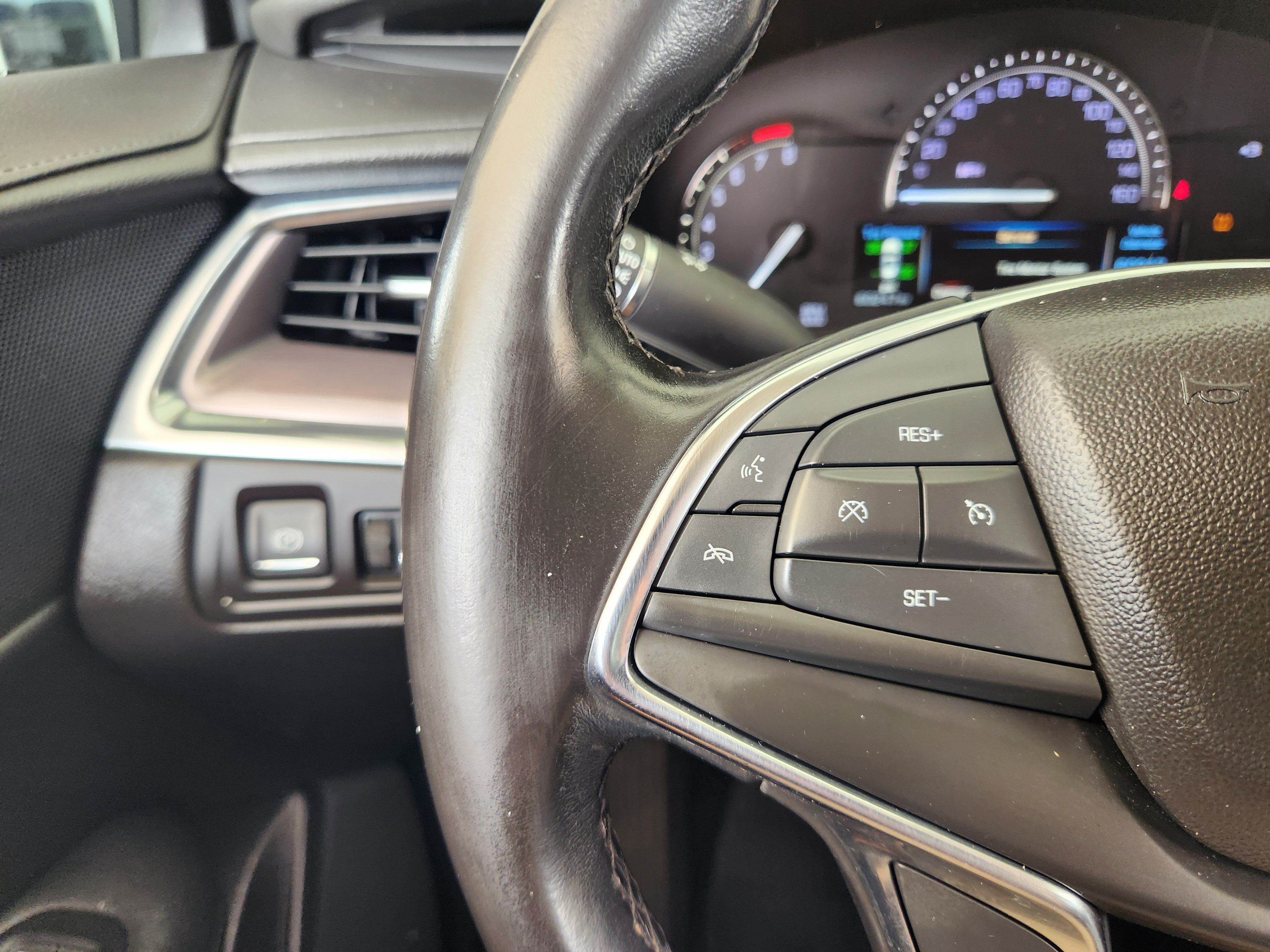 Used 2019 Cadillac XT5 Luxury FWD image 30