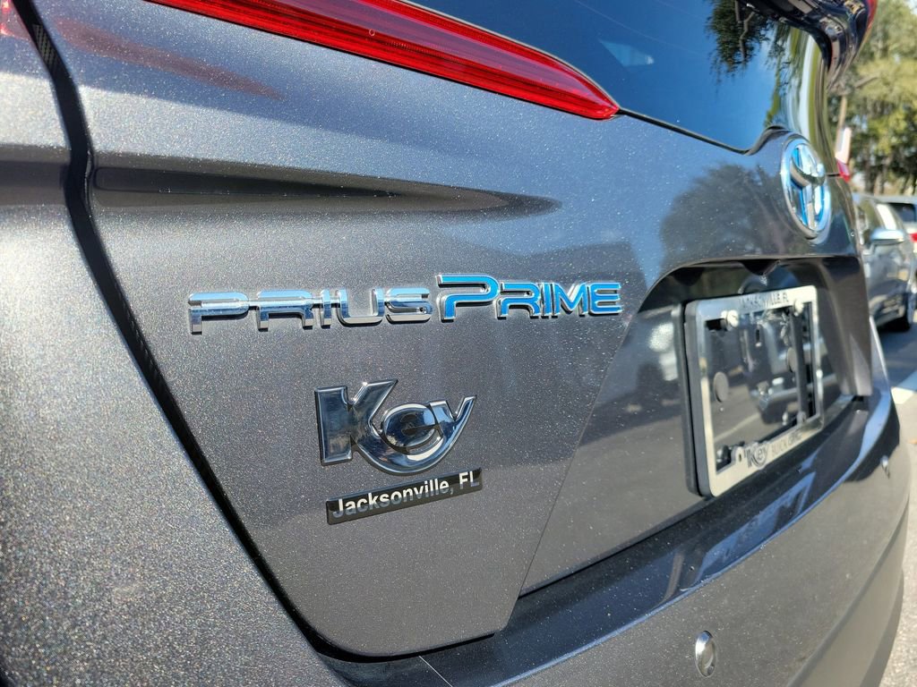 Used 2022 Toyota Prius Prime Limited image 8