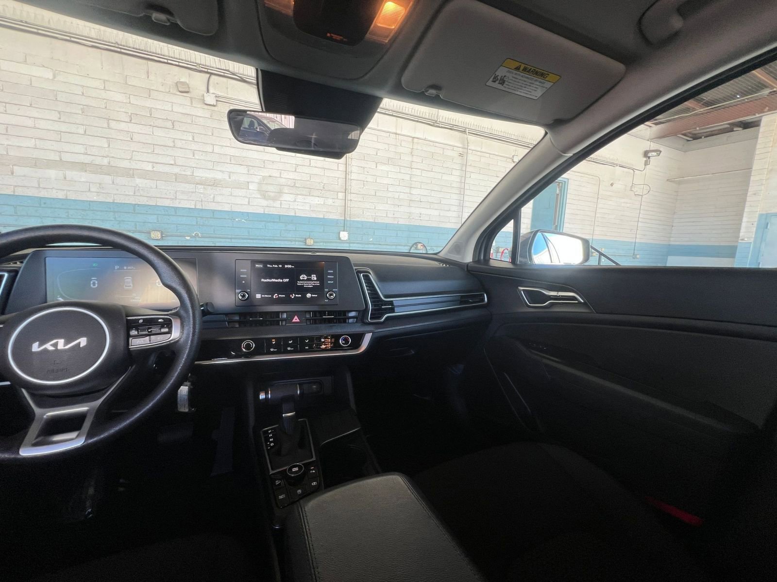 Used 2025 Kia Sportage LX FWD image 35