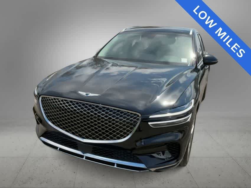 Certified 2024 Genesis GV70 2.5T AWD/4WD image 3