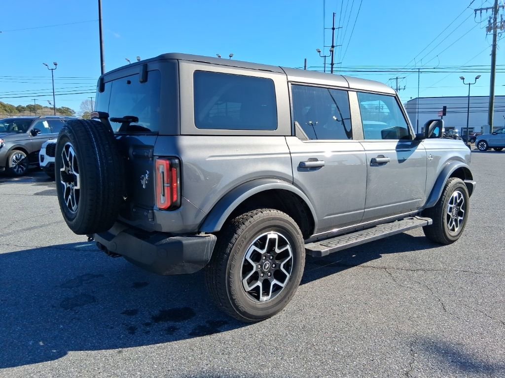Used 2023 Ford Bronco Outer Banks image 5