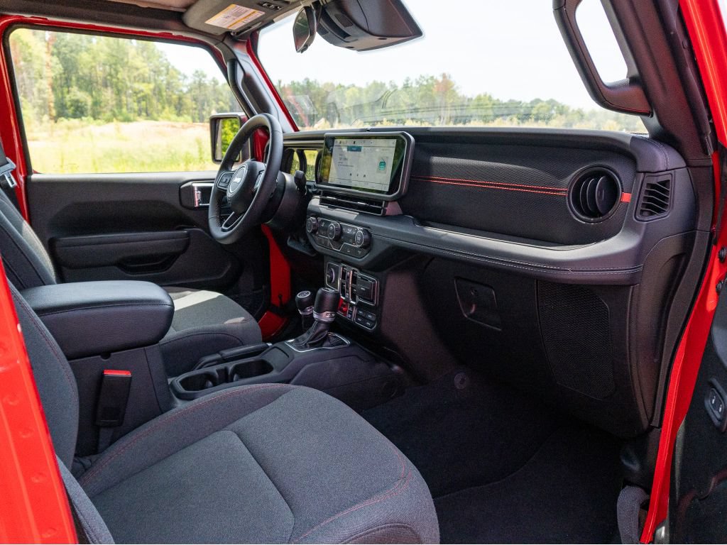 Used 2026 Jeep Wrangler Unlimited Rubicon AWD/4WD image 18