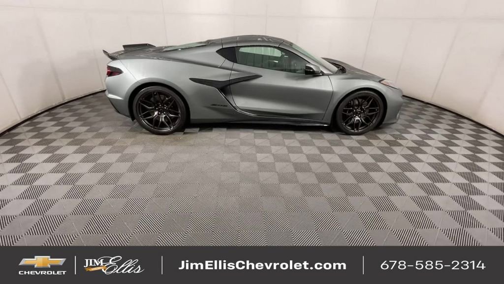 Used 2024 Chevrolet Corvette Z06 image 10