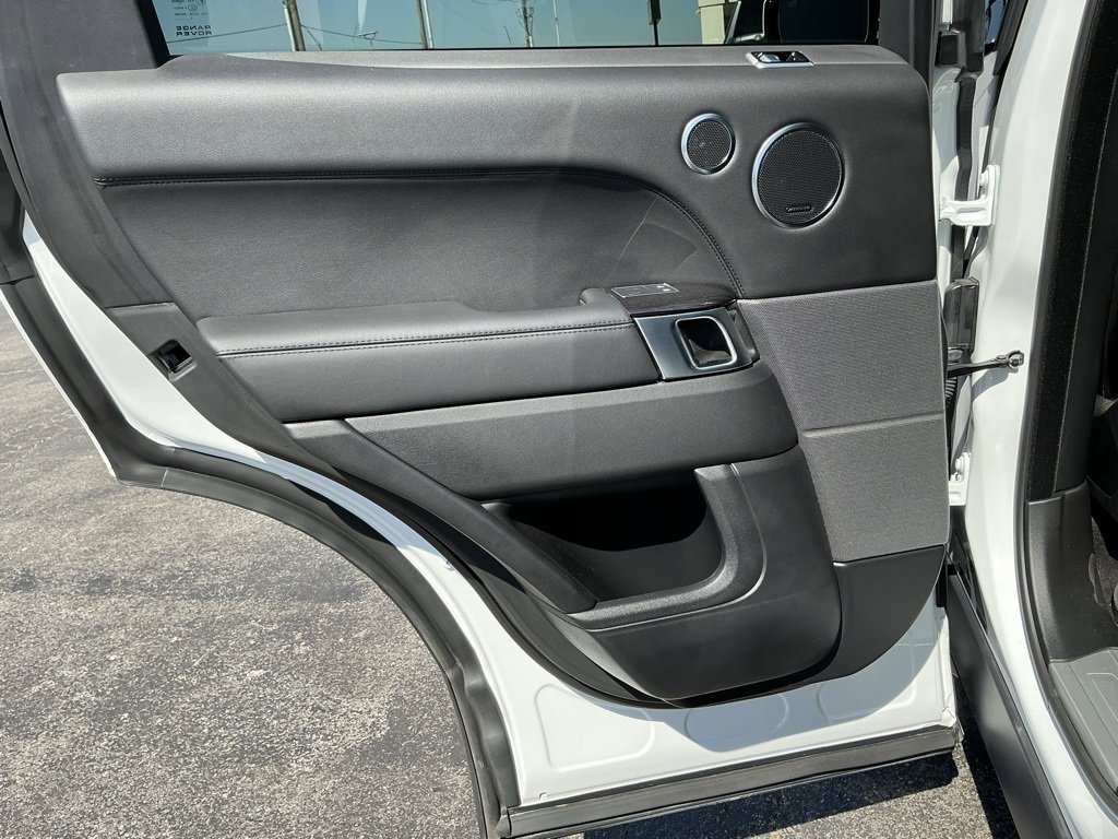 Used 2022 Land Rover Range Rover Sport HSE Silver Edition image 33