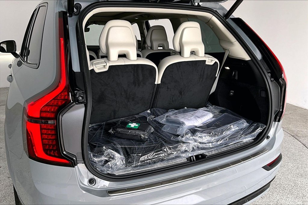 New 2026 Volvo XC90 B6 Ultra w/ Protection Package Premier AWD/4WD image 33