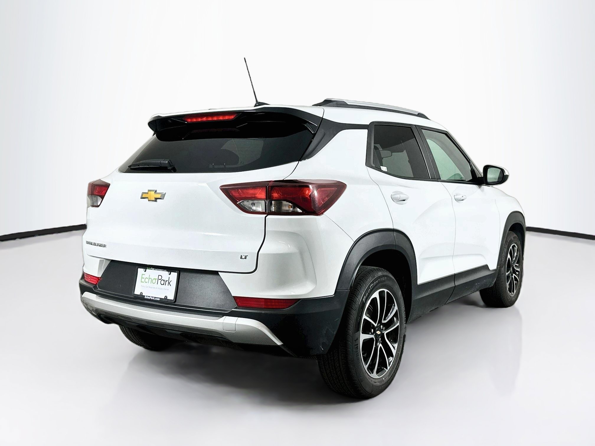 Used 2025 Chevrolet TrailBlazer LT FWD image 9