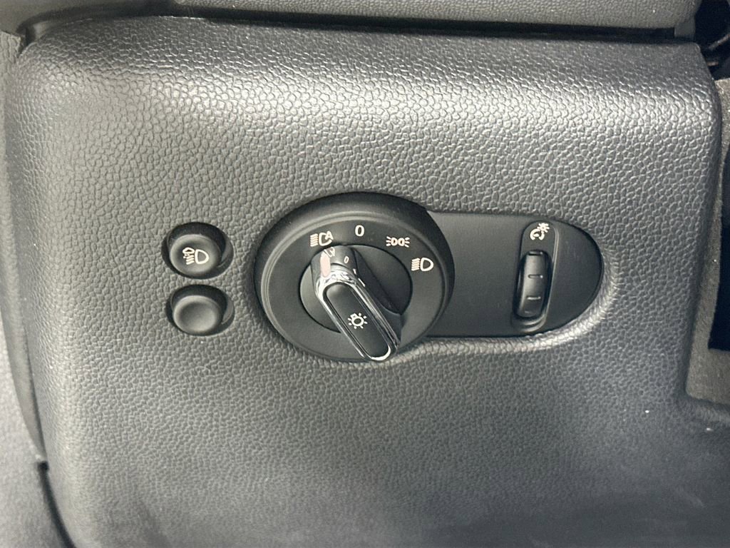Used 2024 MINI Cooper S FWD image 10