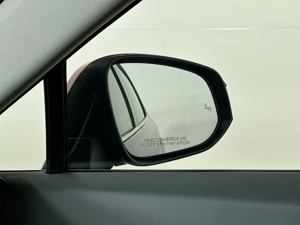 Used 2022 Toyota Venza LE AWD/4WD image 25