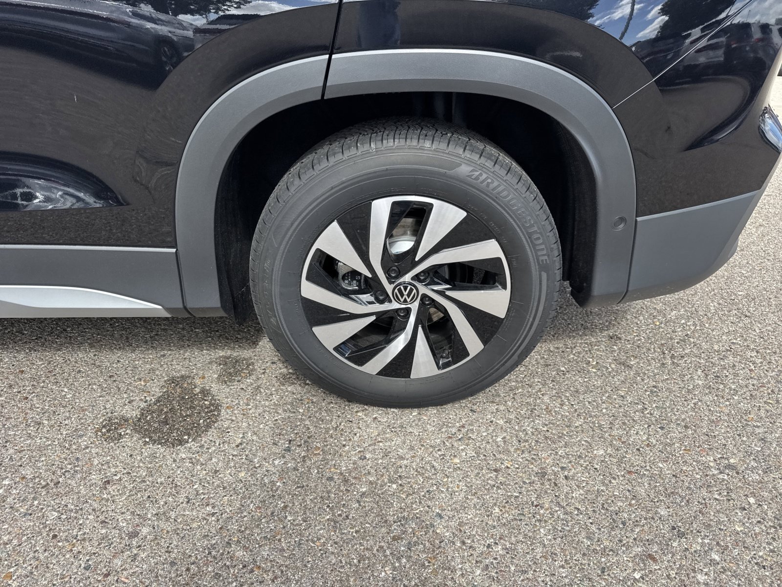 New 2026 Volkswagen Tiguan S FWD image 13