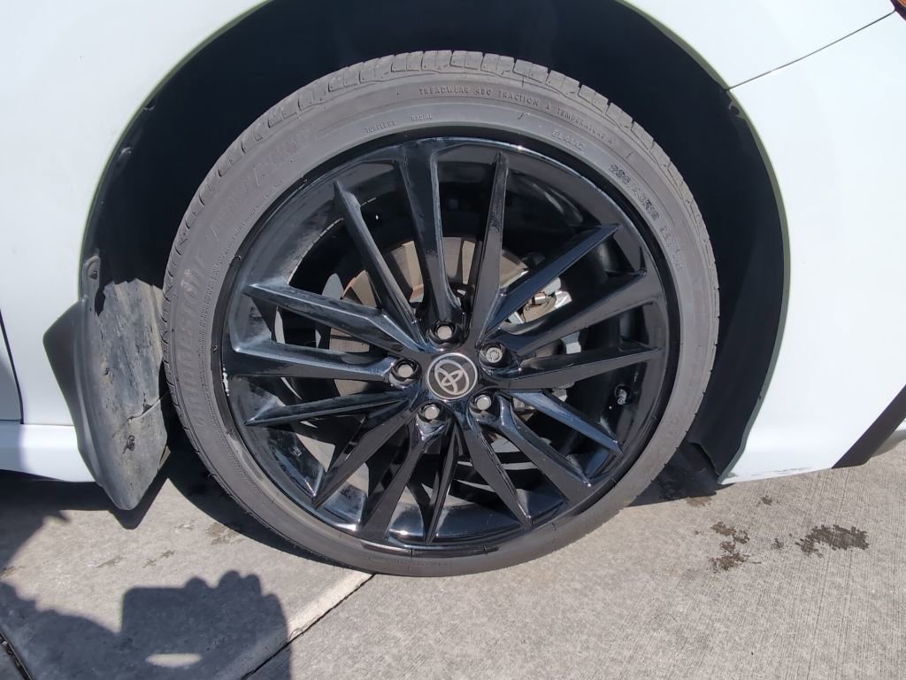 Used 2022 Toyota Camry XSE FWD image 31