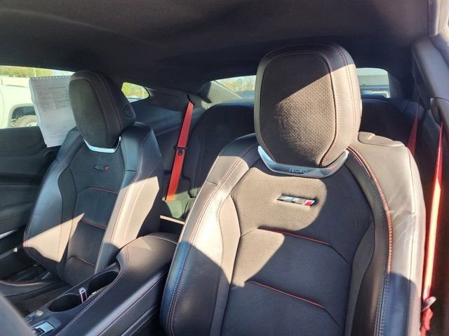 Used 2018 Chevrolet Camaro ZL1 image 4
