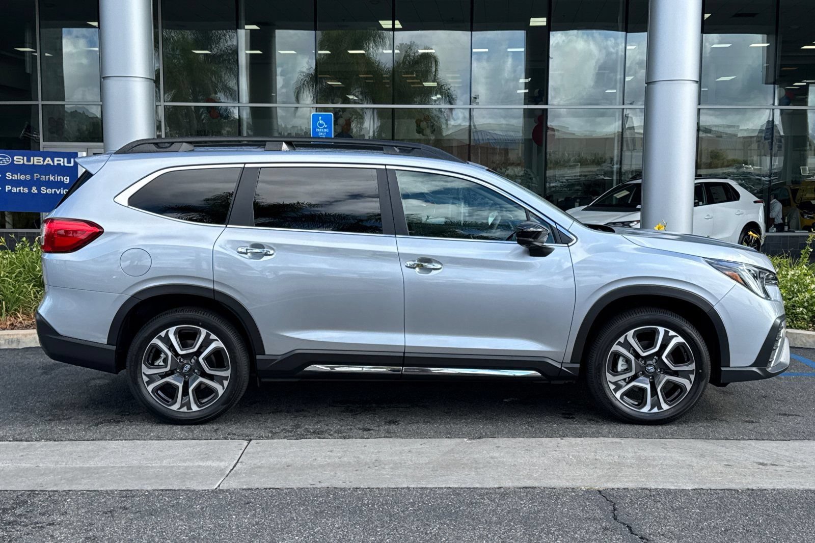 New 2026 Subaru Ascent Touring AWD/4WD image 3