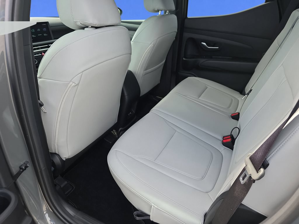 Certified 2026 Hyundai Santa Cruz SEL FWD image 28