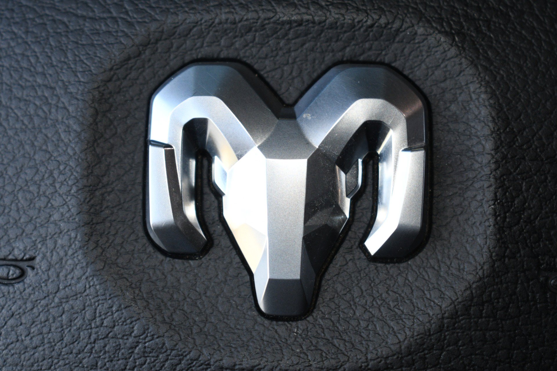 Used 2020 RAM 2500 Laramie w/ Night Edition AWD/4WD image 31