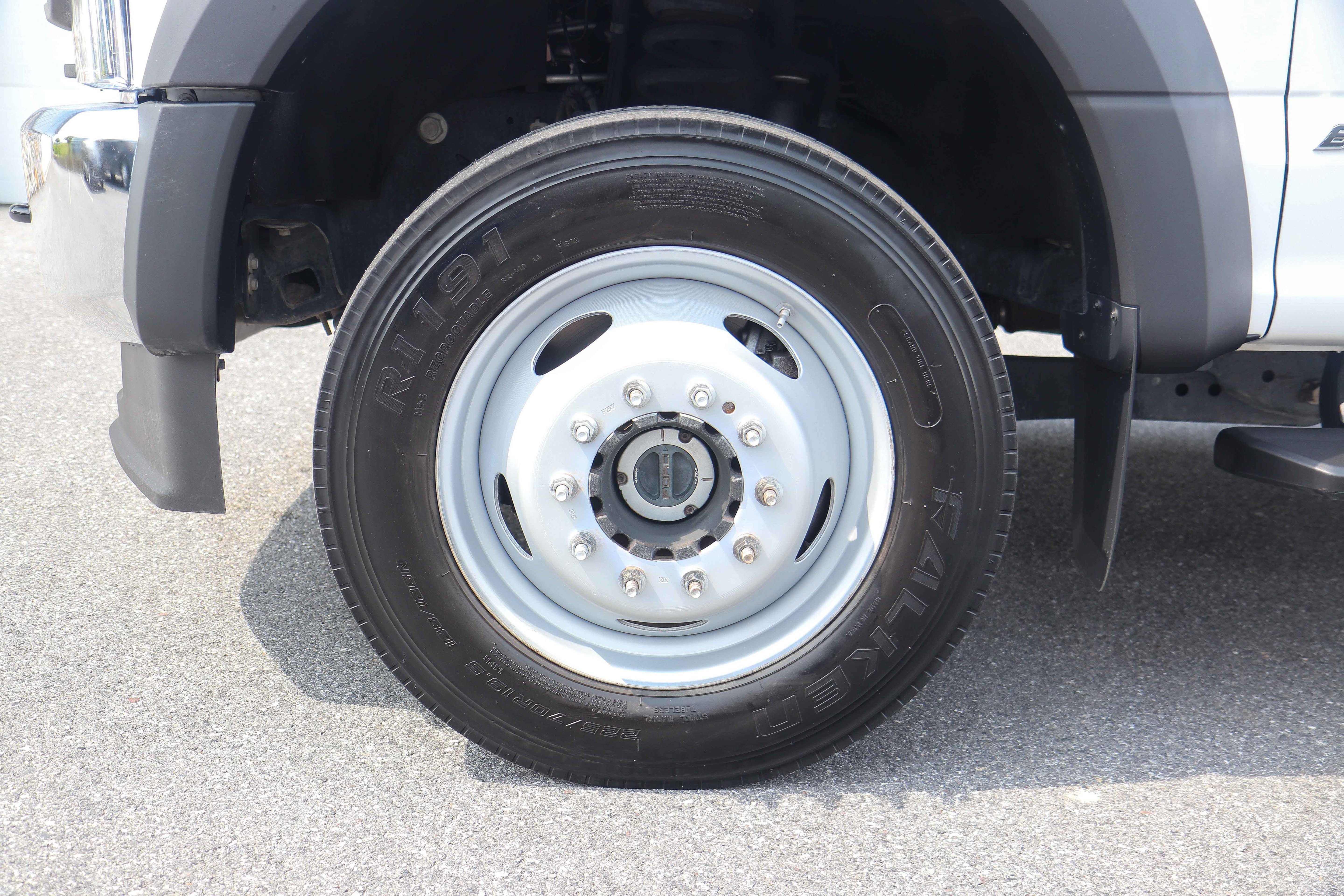 Used 2022 Ford F450 XL w/ Power Equipment Group image 31