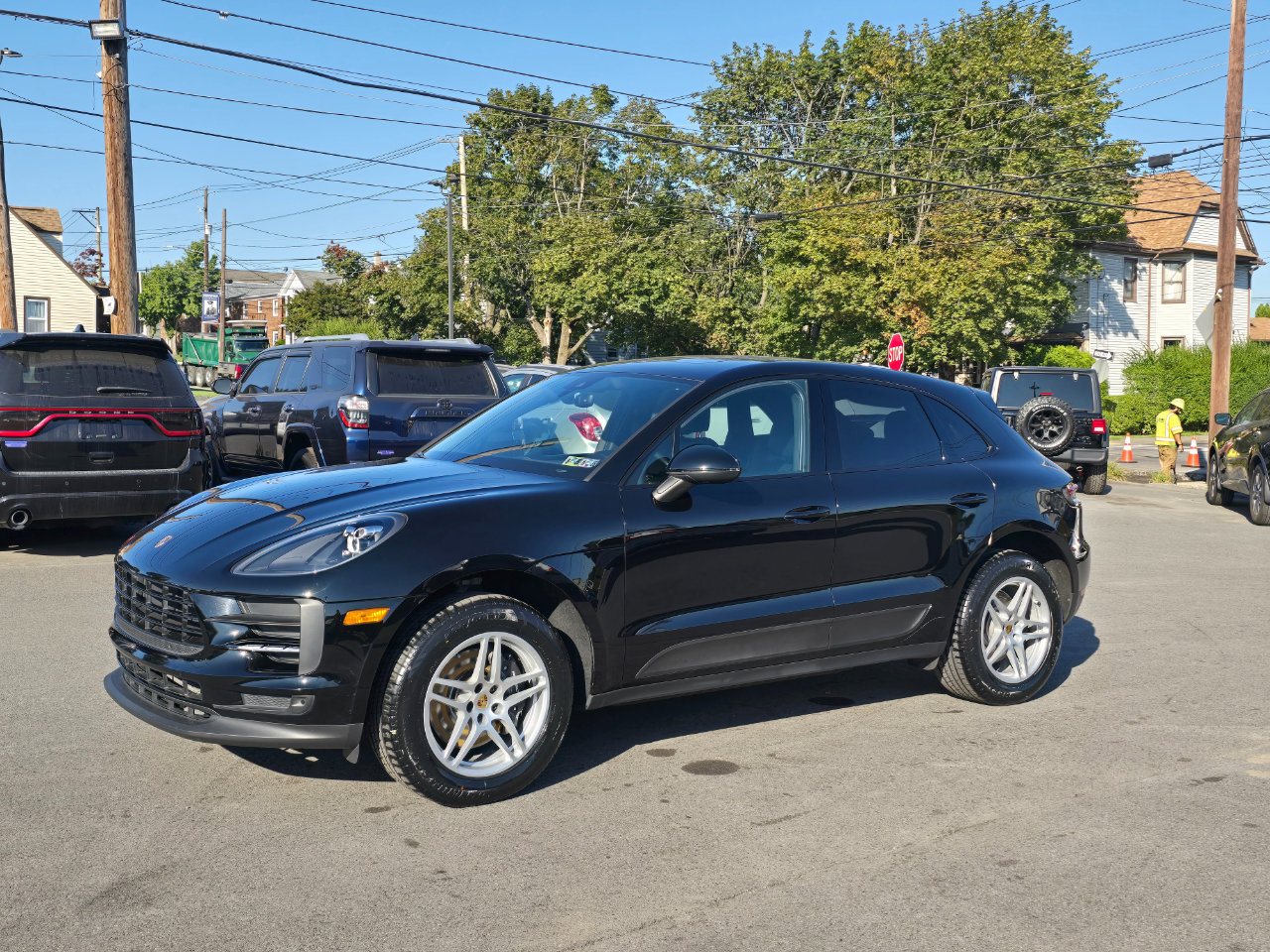 Used 2021 Porsche Macan image 2