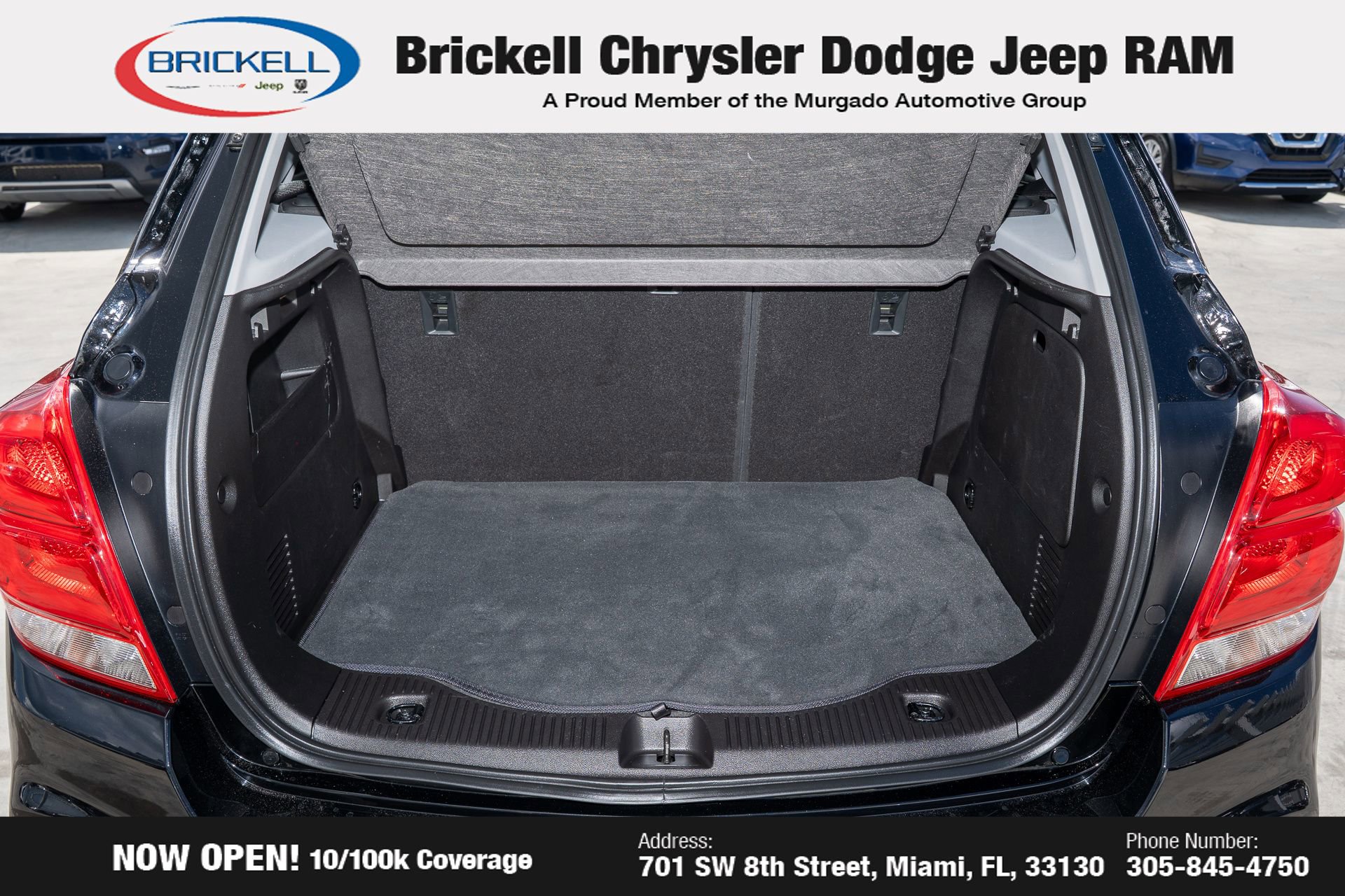 Used 2020 Chevrolet Trax LT w/ LT Convenience Package image 9