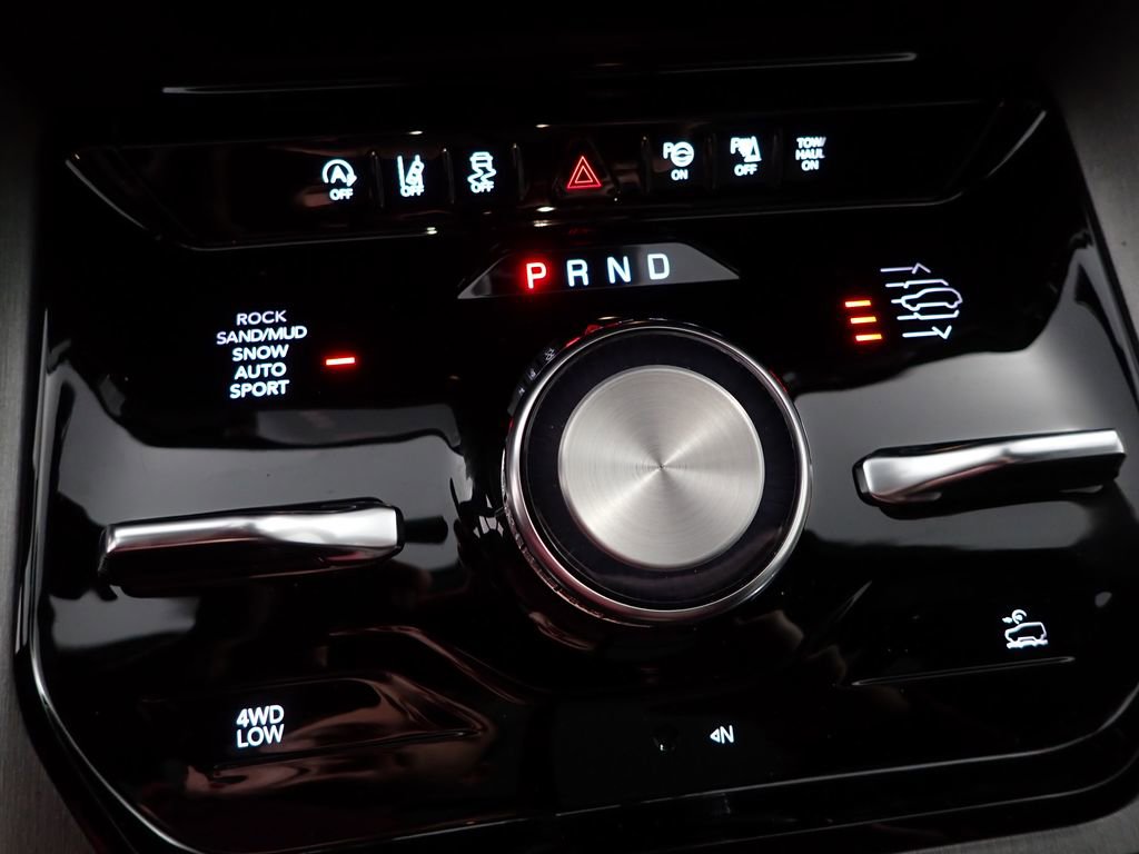 New 2026 Jeep Grand Wagoneer 4WD w/ Quick Order Packge 29V Upland image 36