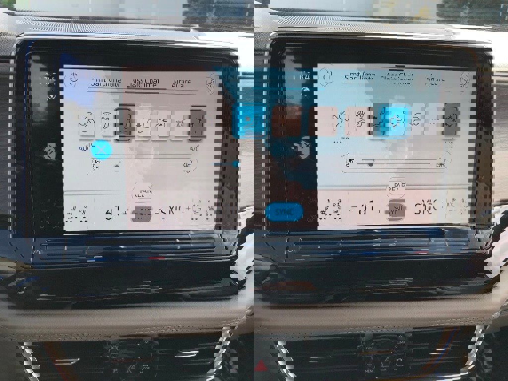 New 2025 Volkswagen Atlas SEL Premium R-Line image 26