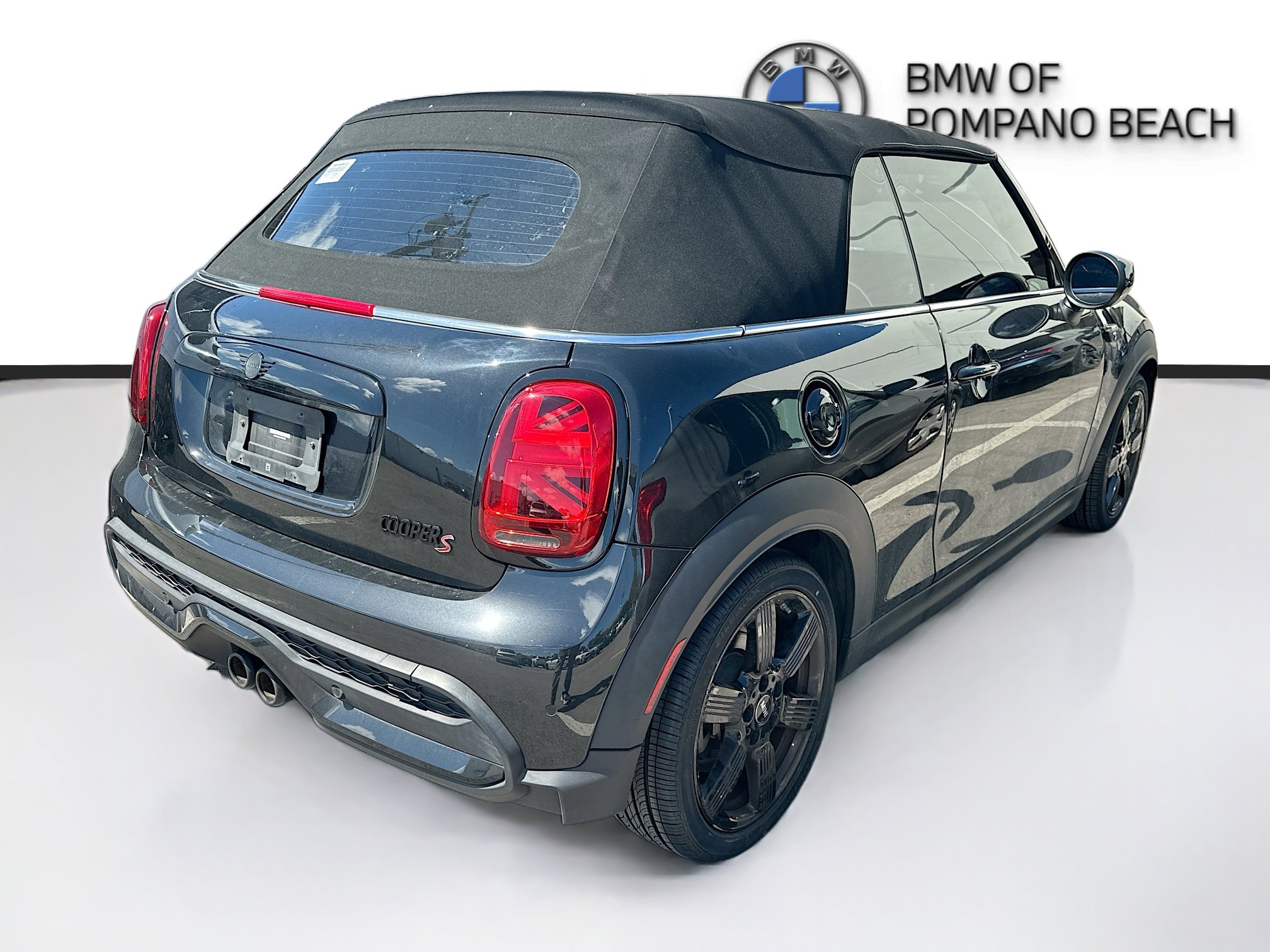 Used 2023 MINI Cooper S image 6