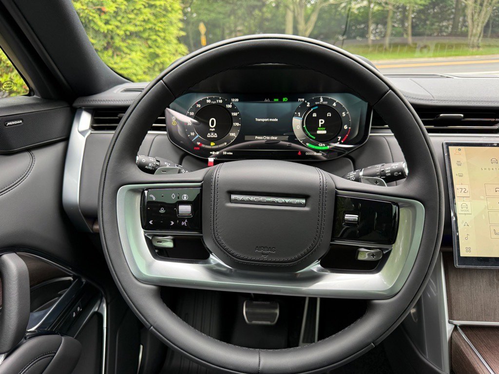 New 2025 Land Rover Range Rover SE image 16