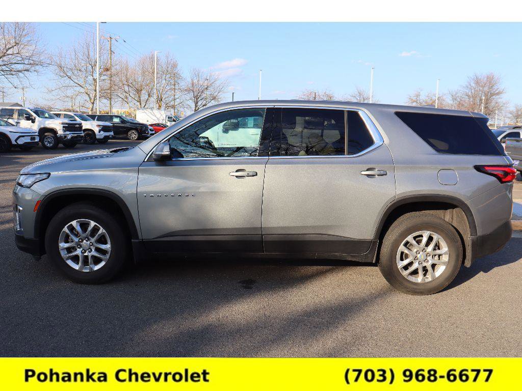 Used 2023 Chevrolet Traverse LS w/ Safety Package image 4