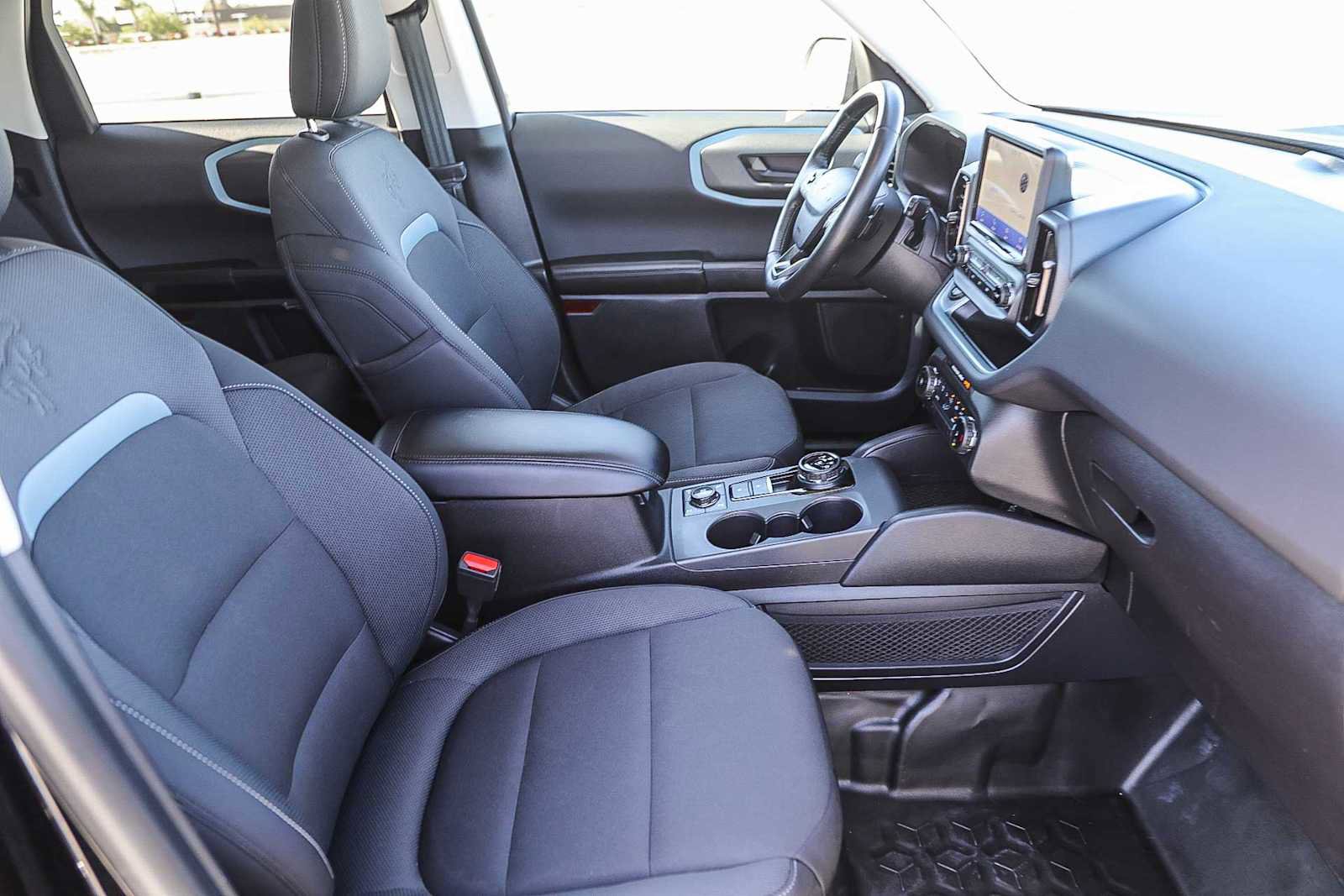 Used 2023 Ford Bronco Sport Badlands image 16