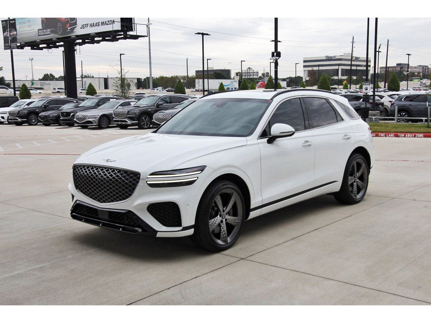 Used 2025 Genesis GV70 2.5T Sport Prestige w/ Sport Prestige Package image 4