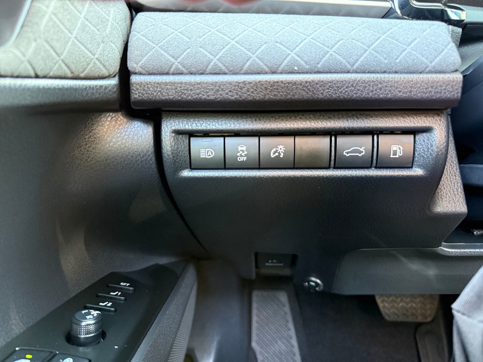 New 2026 Toyota Camry XLE FWD image 24