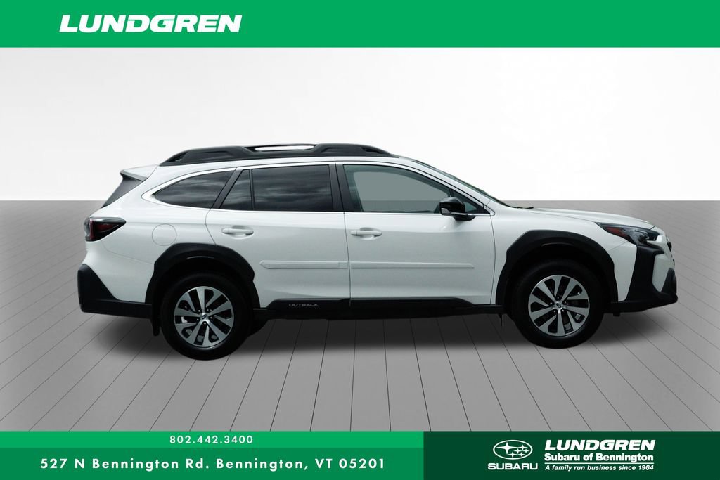 Used 2023 Subaru Outback Premium AWD/4WD image 2