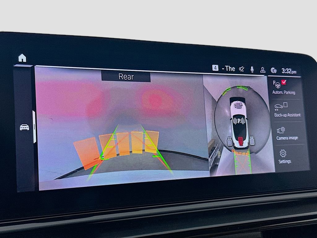 Used 2020 BMW M8 Convertible image 16