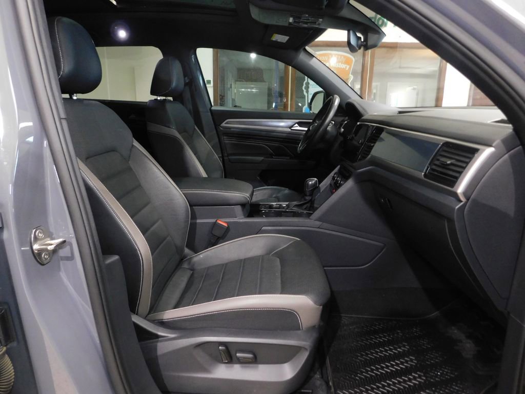 Used 2020 Volkswagen Atlas Cross Sport SEL Premium R-Line image 67