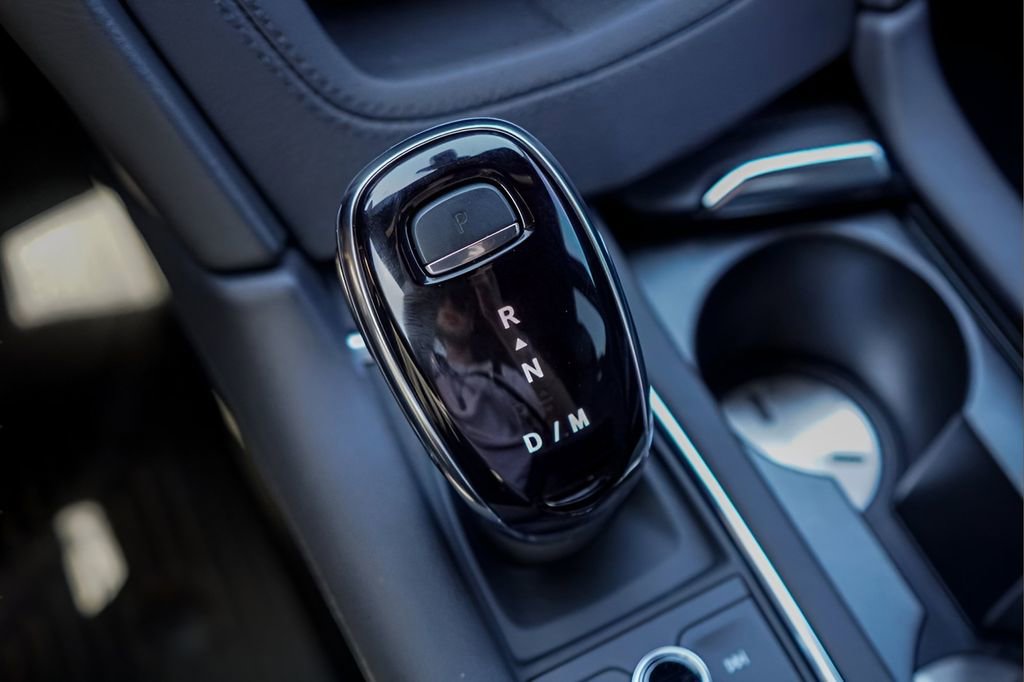 New 2026 Cadillac XT5 Premium Luxury w/ LPO, ONYX Package image 14