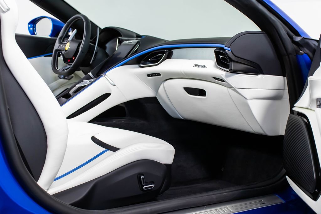 Certified 2025 Ferrari Roma Spider RWD image 50