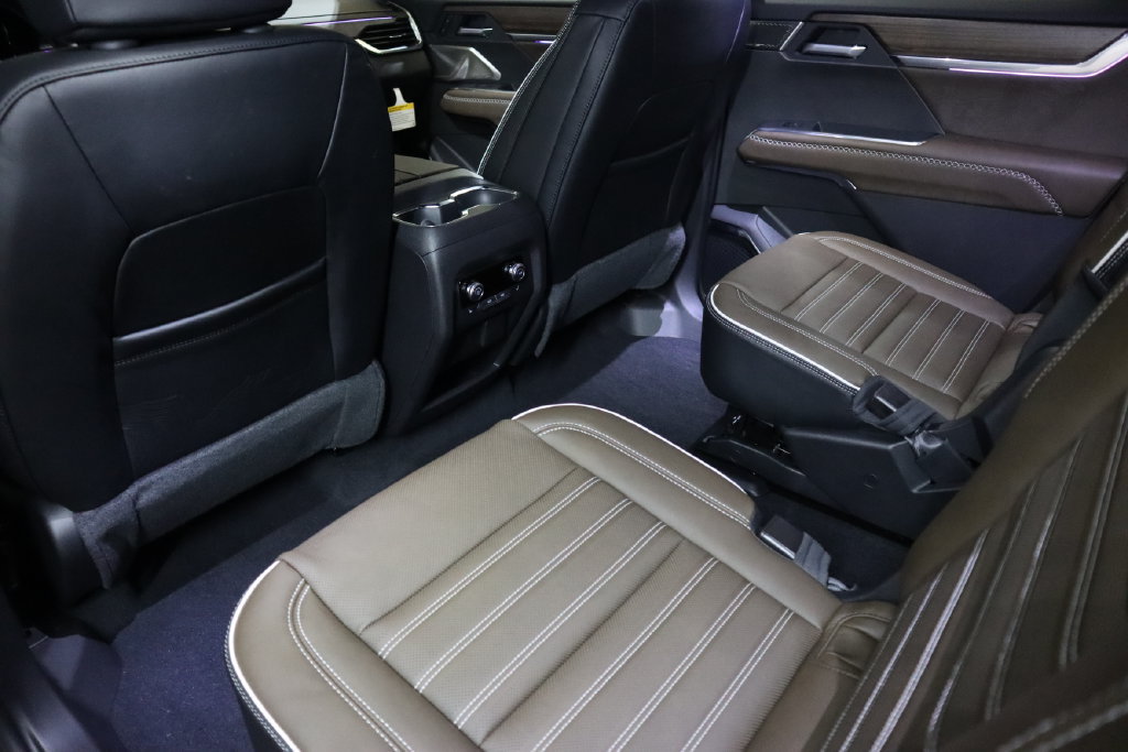 New 2027 GMC Acadia Denali Ultimate AWD/4WD image 20