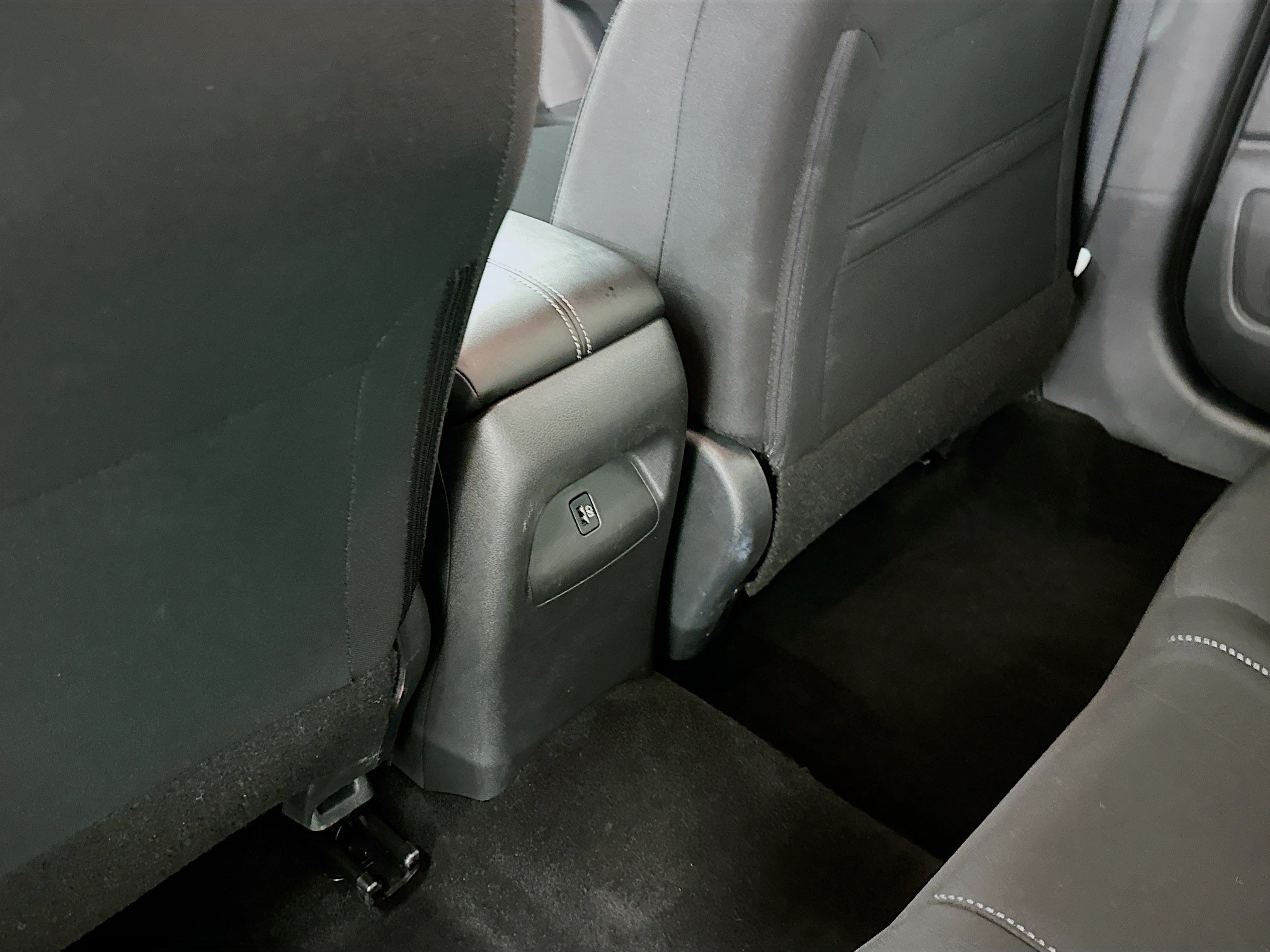 Used 2024 Nissan Sentra SV FWD image 27