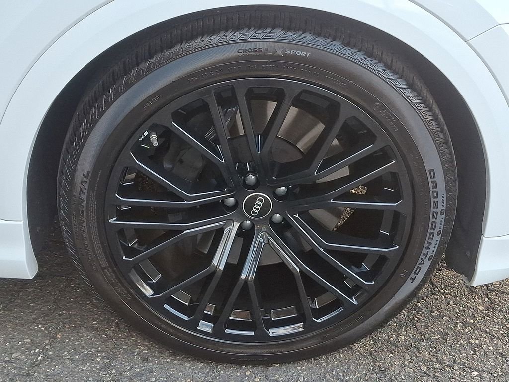 Certified 2025 Audi SQ8 Prestige image 14