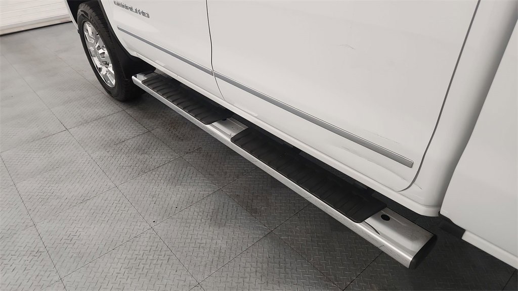 Used 2017 GMC Sierra 2500 Denali w/ Suspension Package, Off-Road image 26