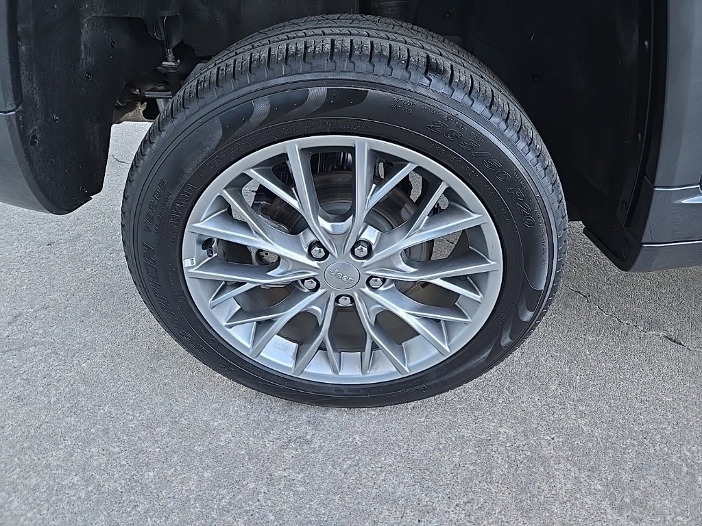 Used 2025 Jeep Grand Cherokee Summit image 21