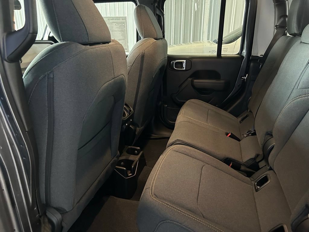 New 2025 Jeep Gladiator Sport AWD/4WD image 12