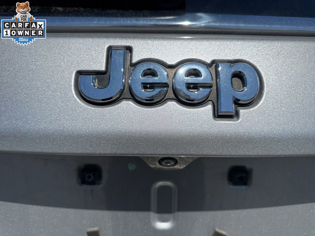 Used 2022 Jeep Compass Limited w/ Elite Group AWD/4WD image 17
