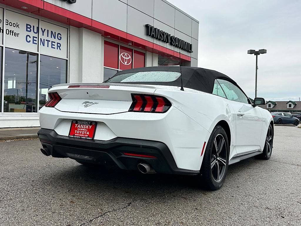 Used 2025 Ford Mustang Premium RWD image 6