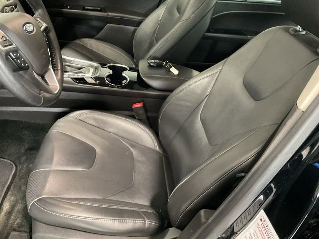 Used 2016 Ford Fusion Titanium AWD/4WD image 11