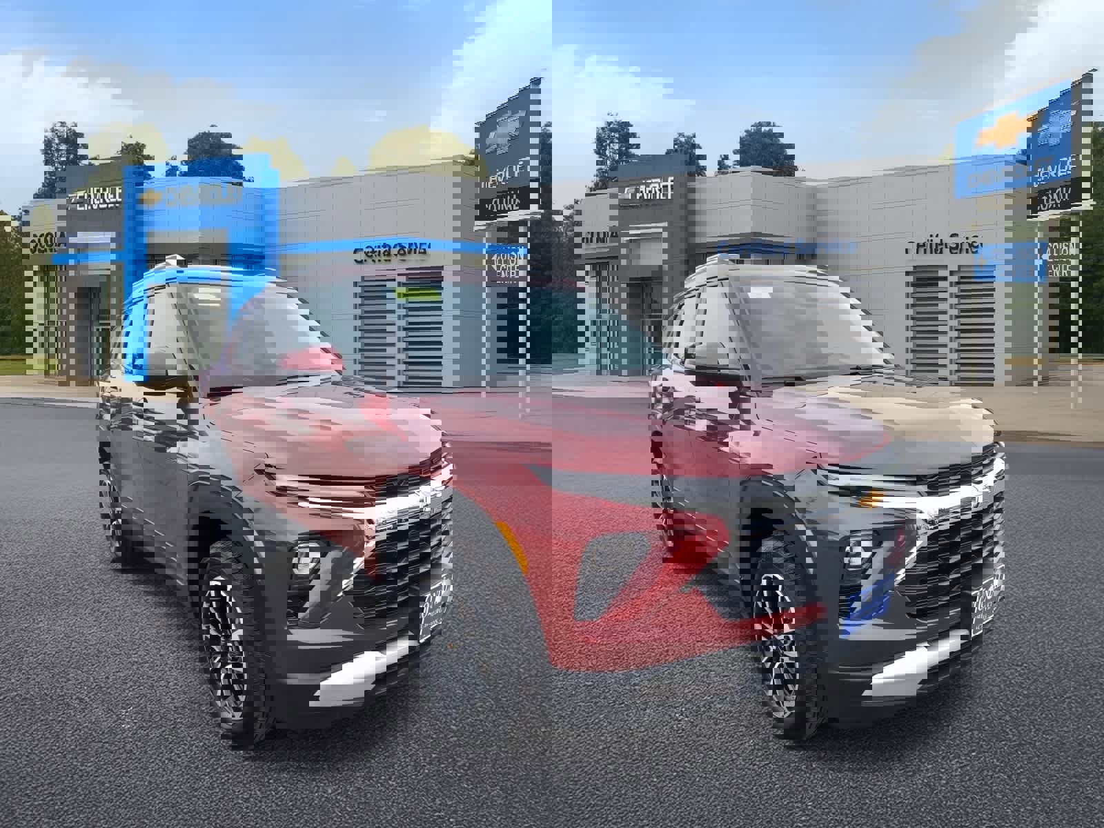 Used 2024 Chevrolet TrailBlazer LT w/ LT Cold Weather Package image 2