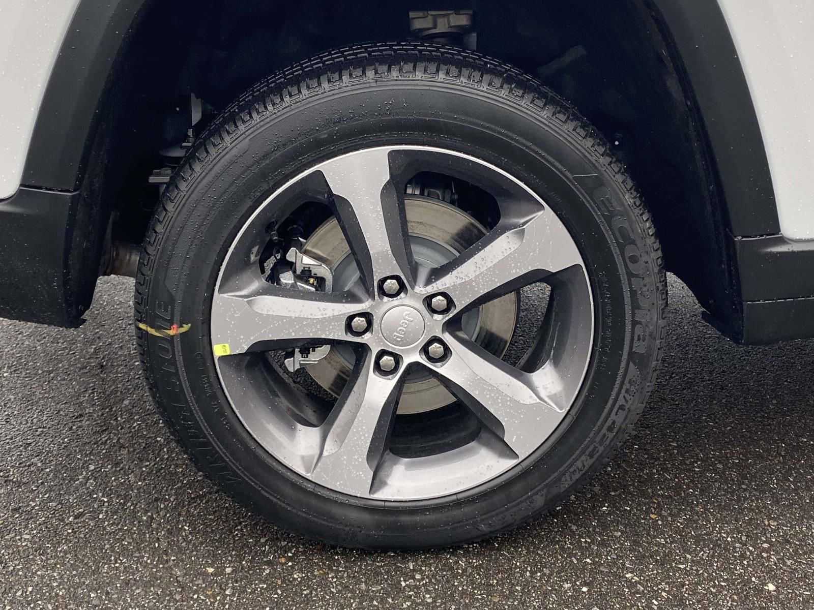 New 2026 Jeep Grand Cherokee L Limited image 8