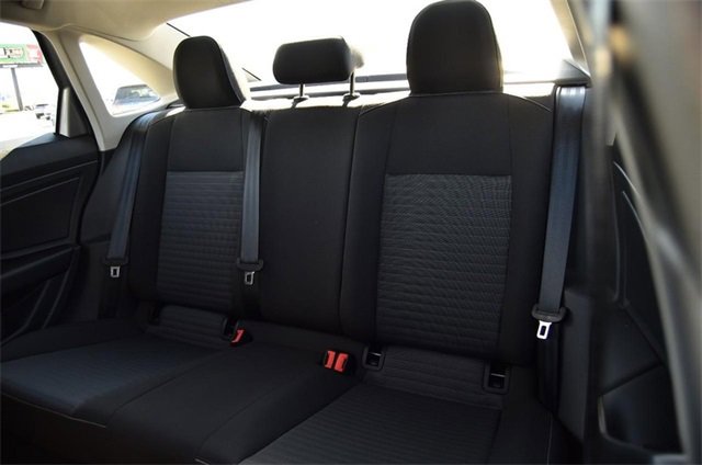 Certified 2025 Volkswagen Jetta S image 21