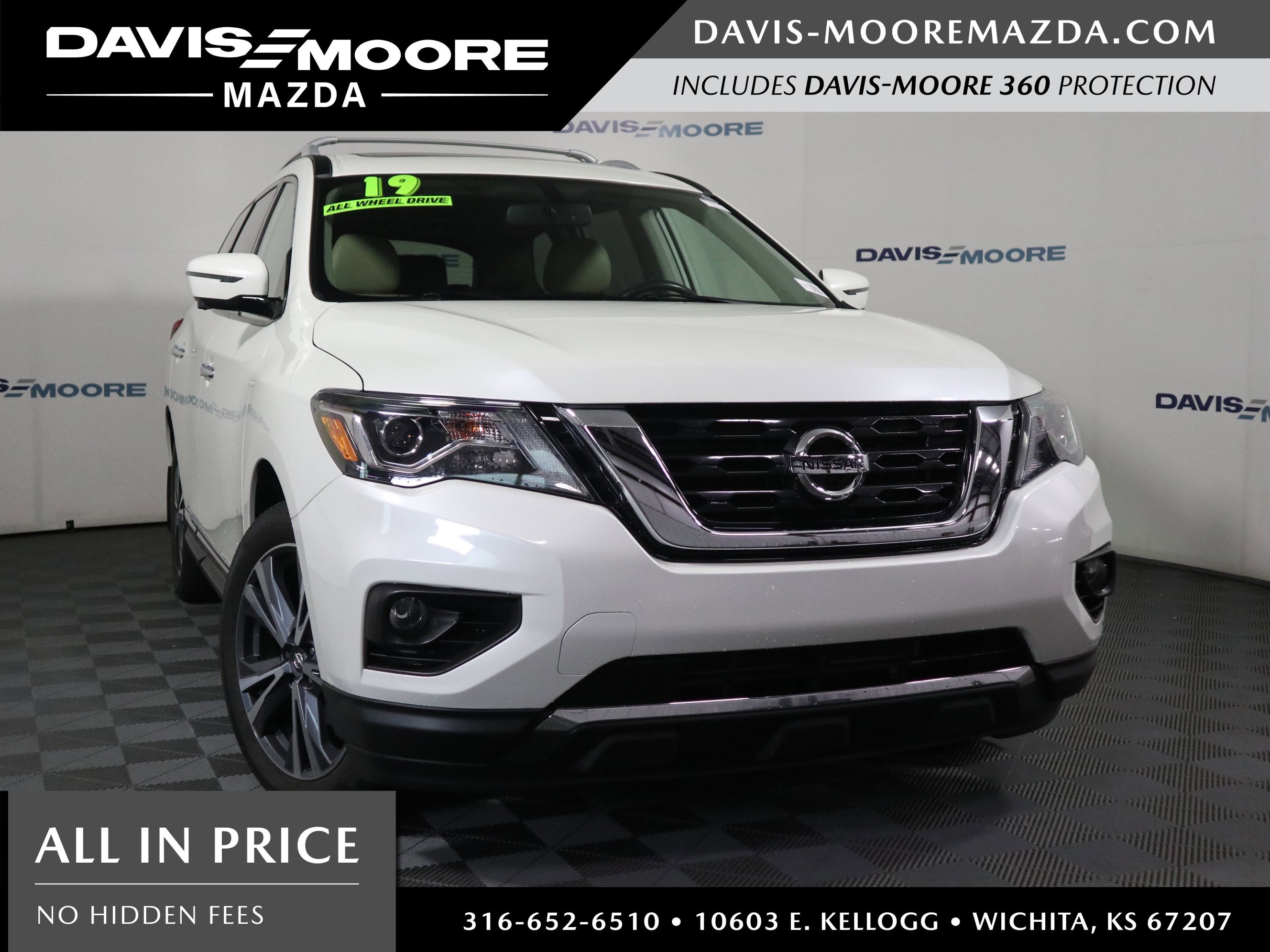 Used 2019 Nissan Pathfinder Platinum AWD/4WD image 1