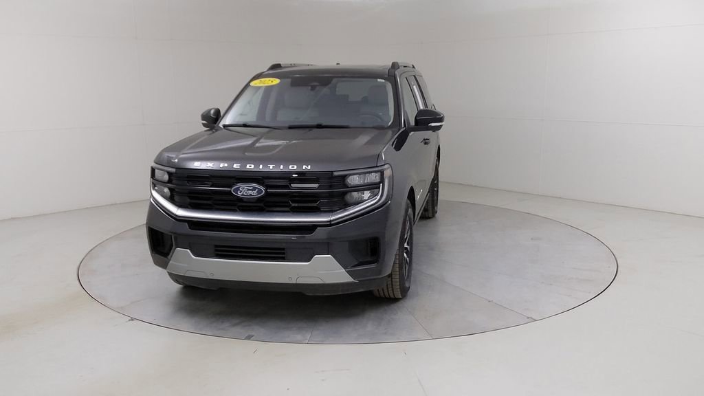 Certified 2025 Ford Expedition Platinum AWD/4WD image 11