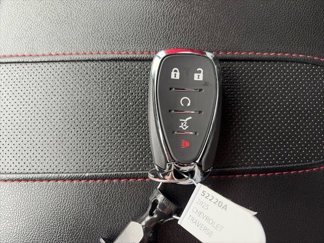 Used 2023 Chevrolet Traverse RS w/ LPO, Floor Liner Package image 60