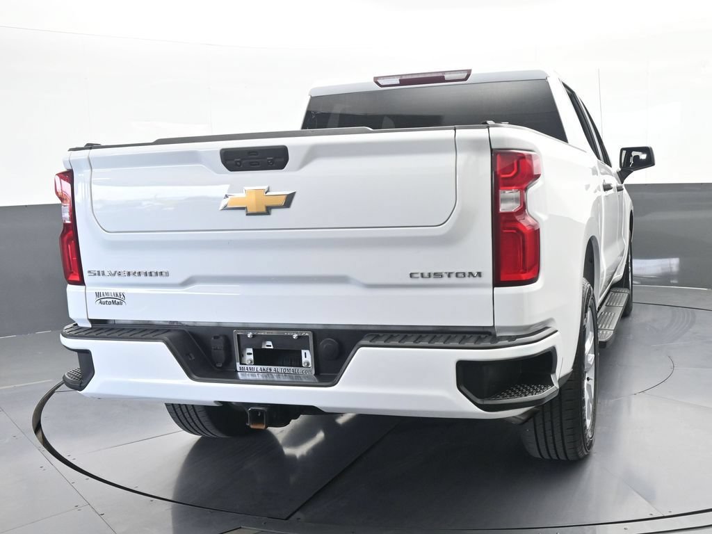 Used 2022 Chevrolet Silverado 1500 Custom w/ Safety Confidence Package RWD image 5